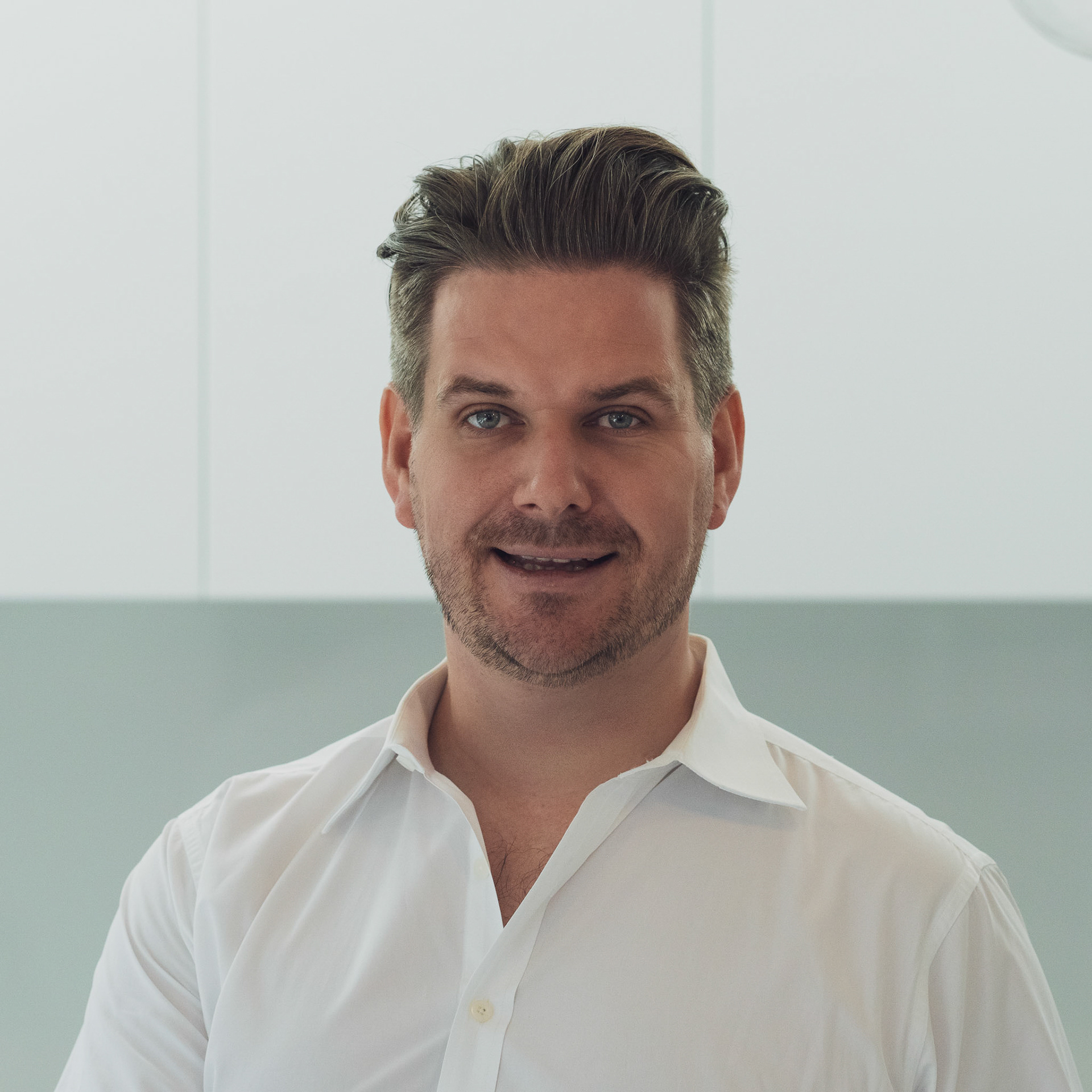 https://d2smswgns4xjfy.cloudfront.net/images/andrew-headshot-2.jpg